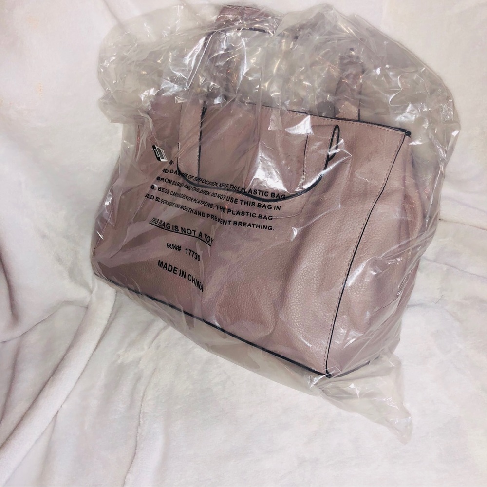 A New Day Grey/Wheat bag
